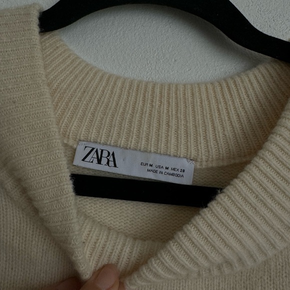 Zara cream 100% wool sweater. Worn once. - Picture 4 of 5